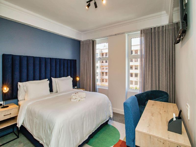 Parliament Hotel image