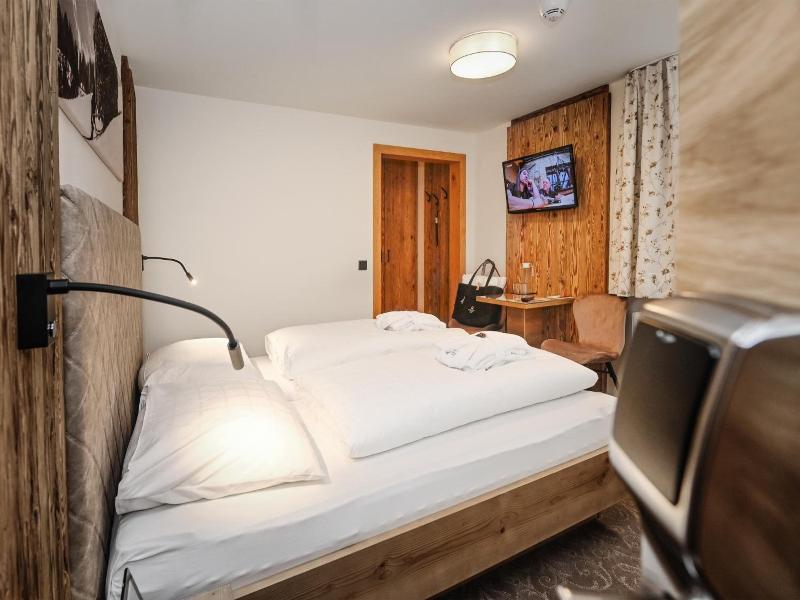 Hotel Alpenfeuer Montafon image