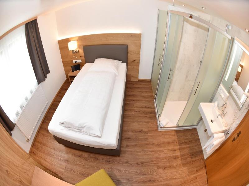 Hotel Alpenfeuer Montafon image