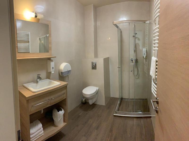 Nimrv D Hotel V S Vatterem image