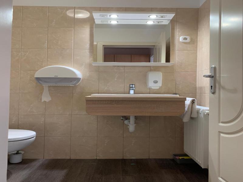 Nimrv D Hotel V S Vatterem image