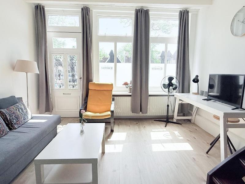 Hotel Cafe De Harmonie image
