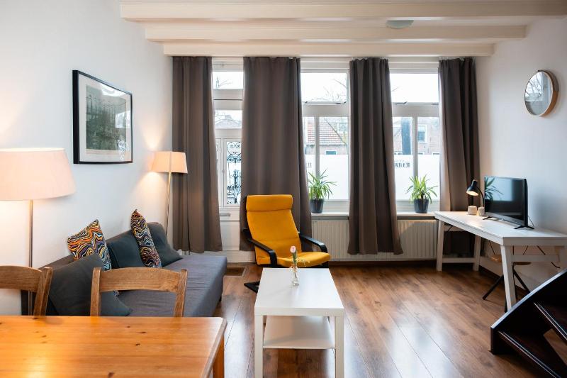 Hotel Cafe De Harmonie image