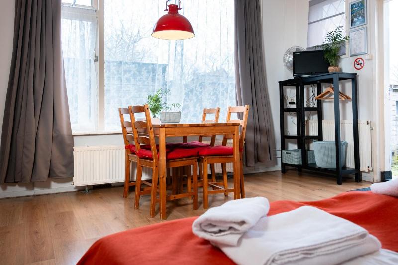 Hotel Cafe De Harmonie image