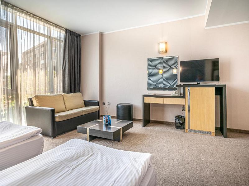 Hotel Noris image