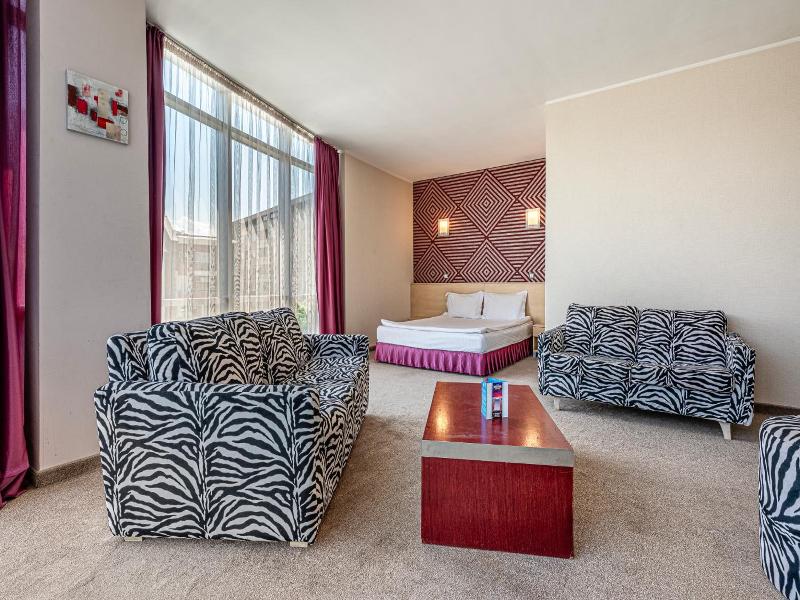 Hotel Noris image