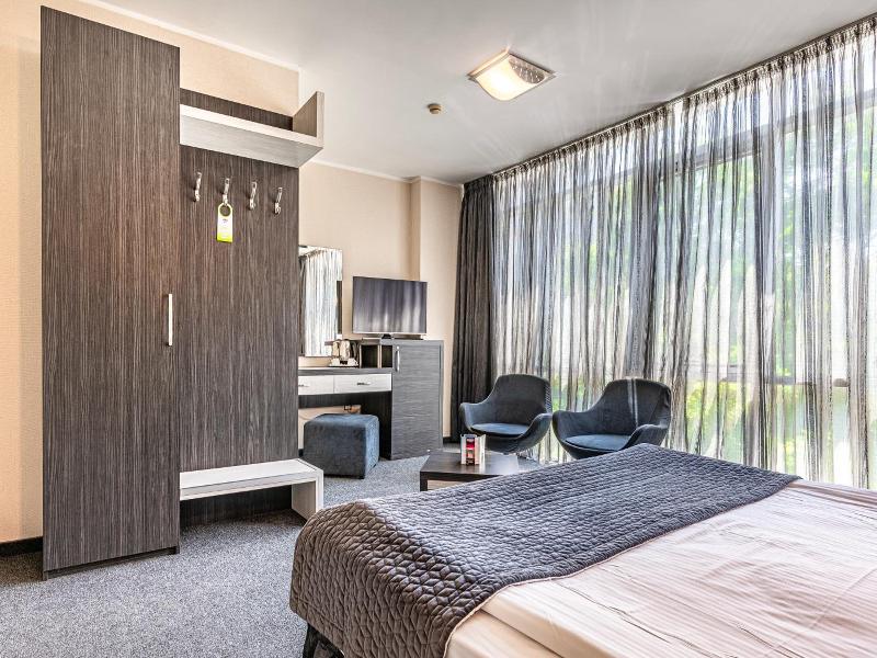 Hotel Noris image