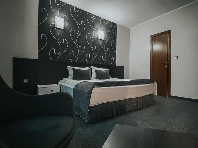 Hotel Noris image