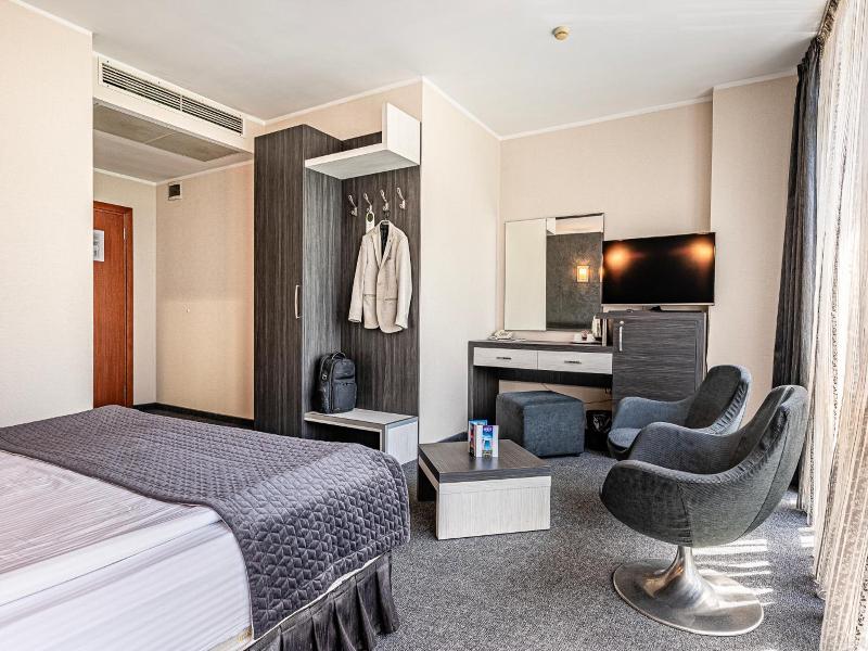 Hotel Noris image