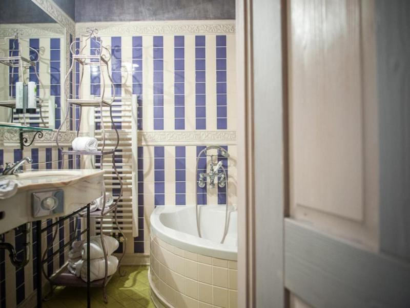 Art Boutique Hotel Bv Rgerhaus image