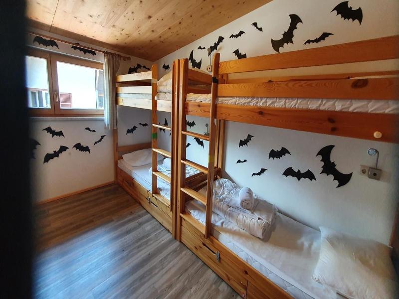 Alpking Hostel image