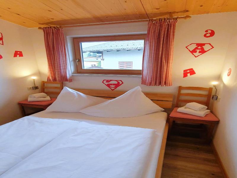 Alpking Hostel image