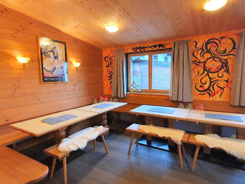 Alpking Hostel image