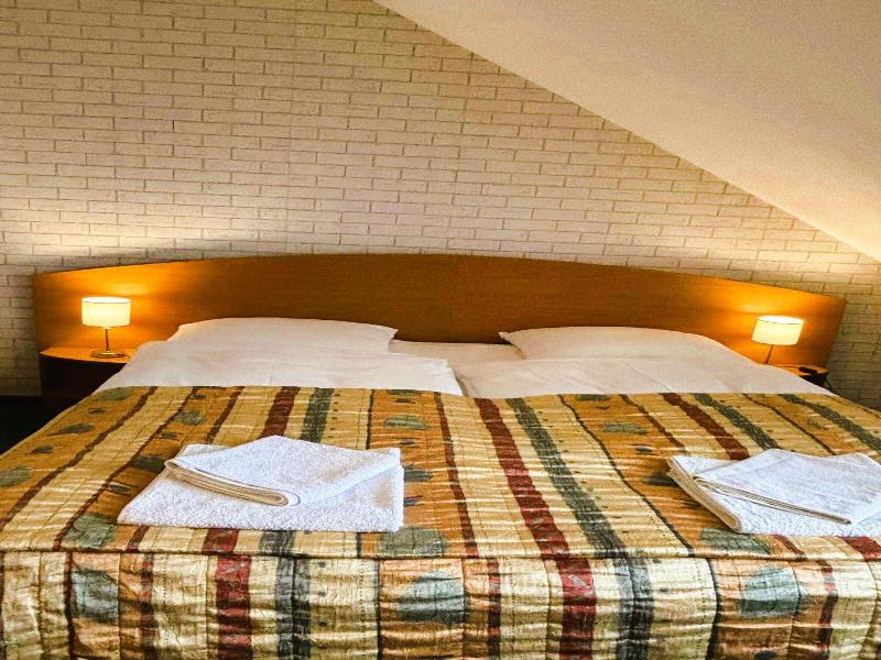 Motel Petro image