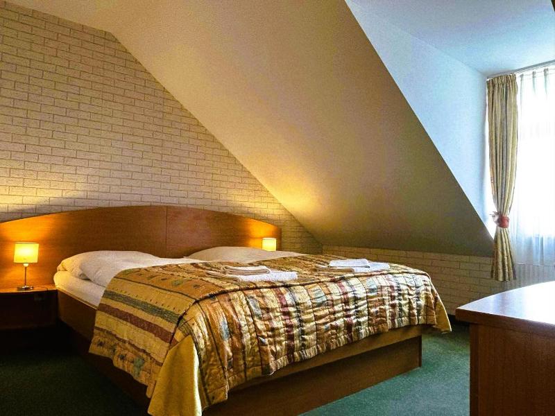 Motel Petro image