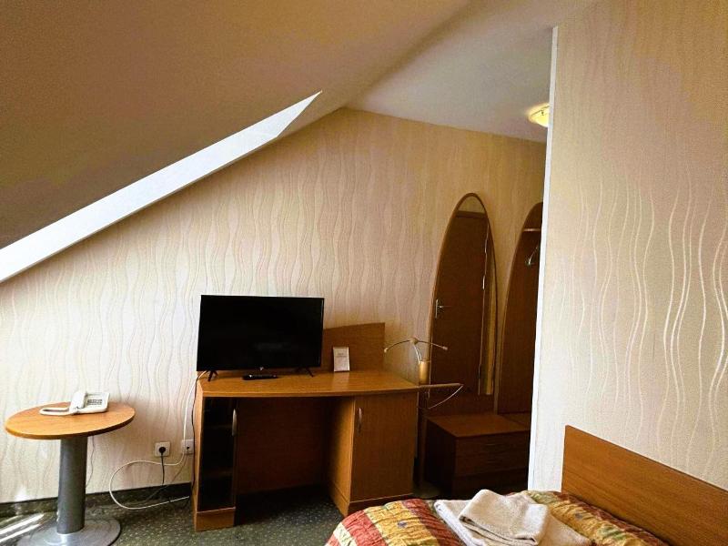 Motel Petro image