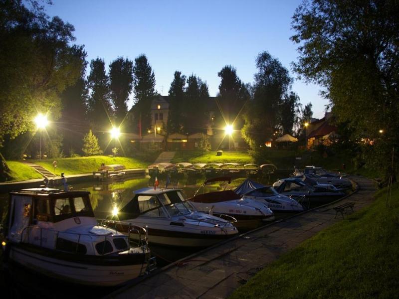 Hotel Zamek Pu Ctusk Dom Polonii image