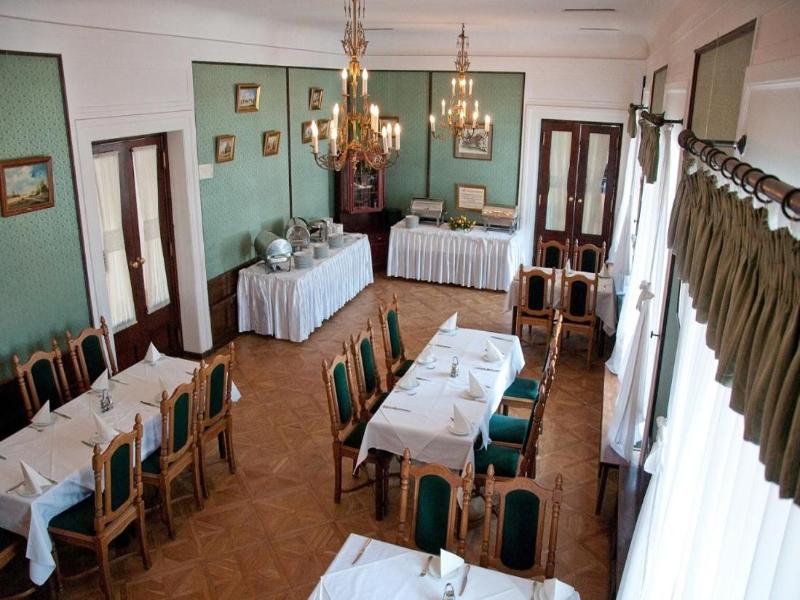 Hotel Zamek Pu Ctusk Dom Polonii image