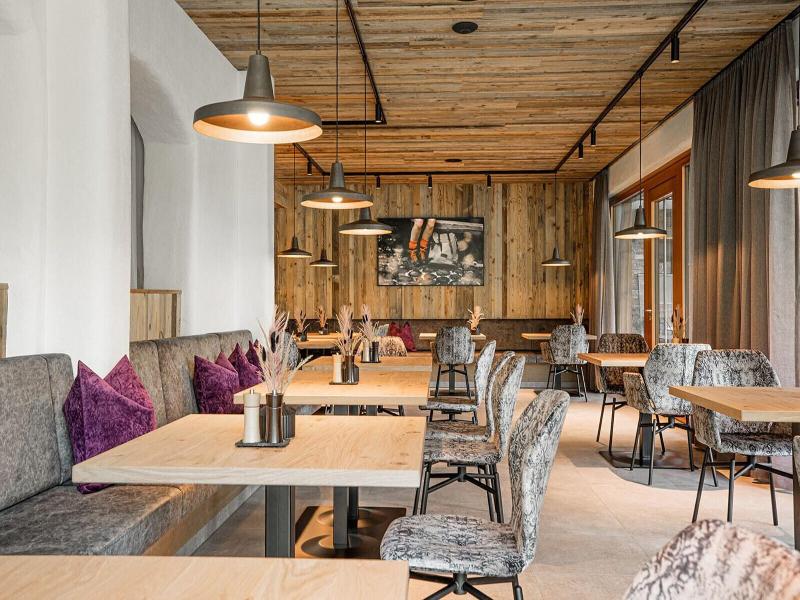 Hotel Dorfer image