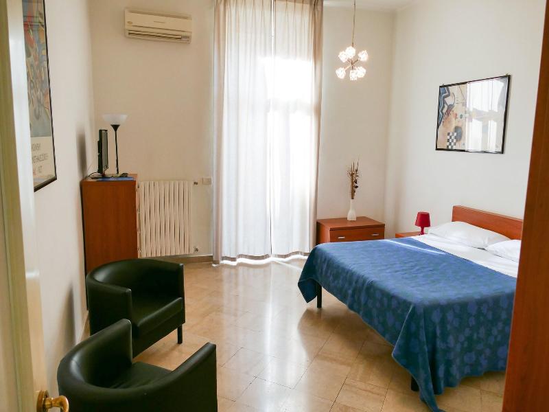 Visa Residence image