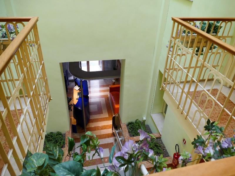 Visa Residence image