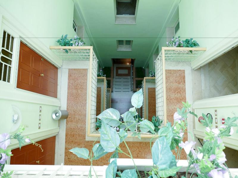 Visa Residence image