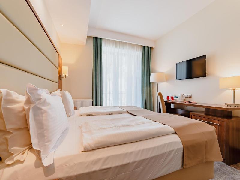 Radsor Hotel image