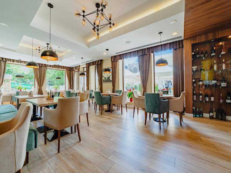 Radsor Hotel image