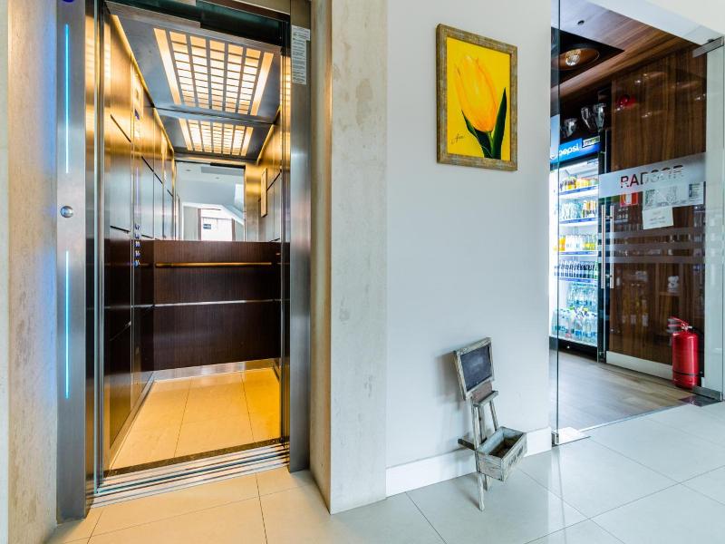 Radsor Hotel image