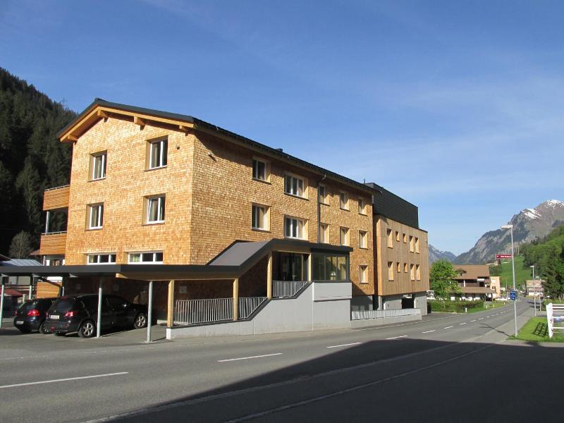 Alpine Lodge Klosterle Am Arlberg image