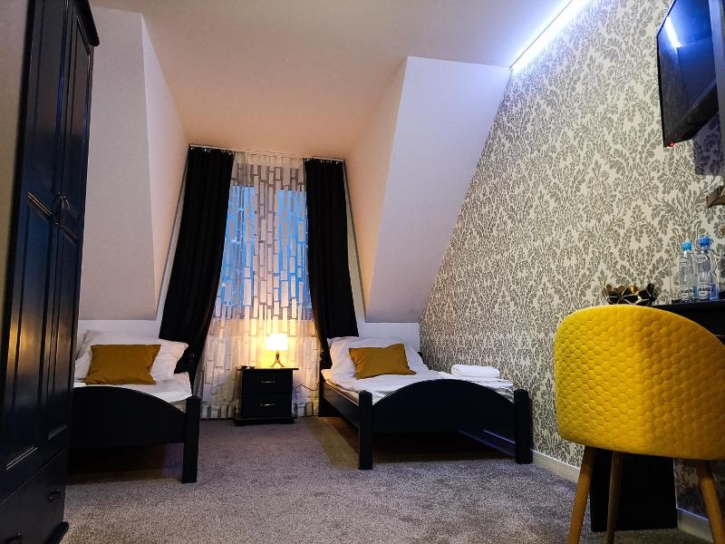 Hotel Tara image
