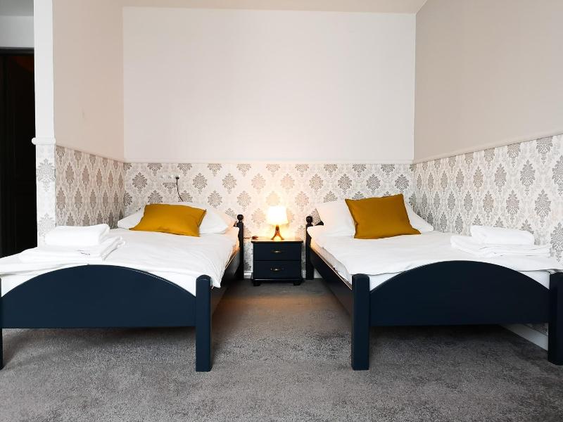 Hotel Tara image