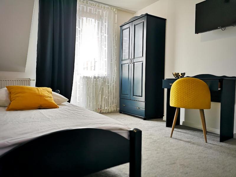 Hotel Tara image
