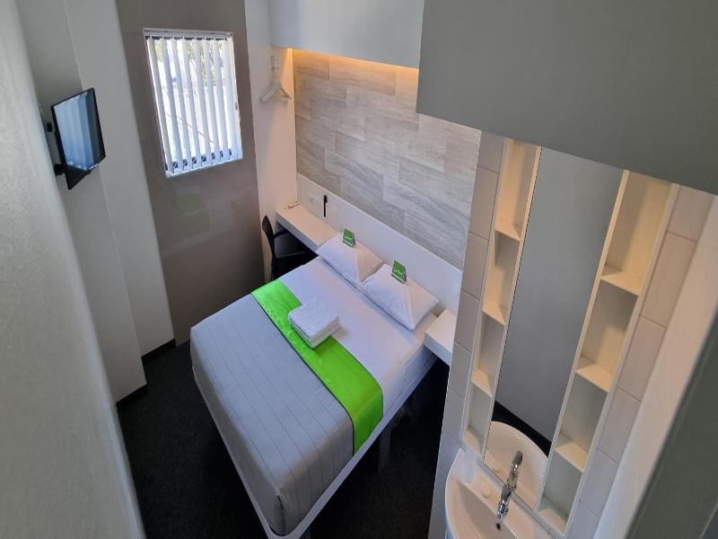 Check Inn Hotel image