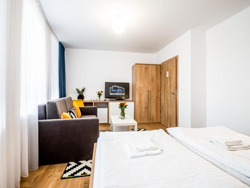 Hotel Squash Dependance image