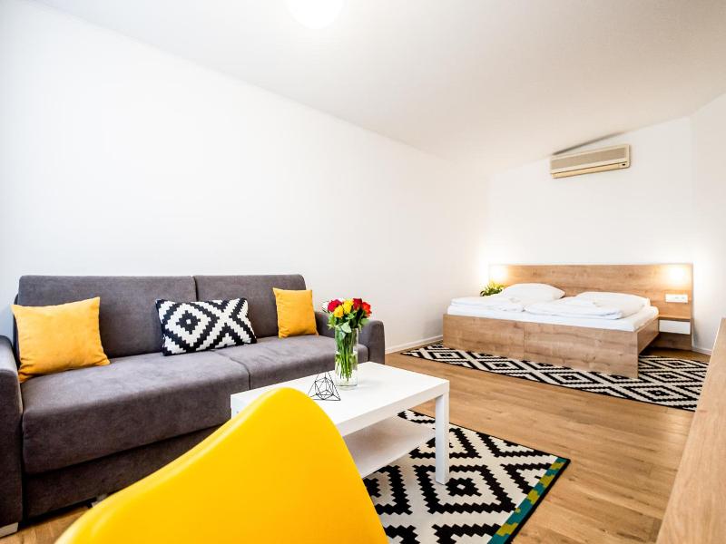Hotel Squash Dependance image