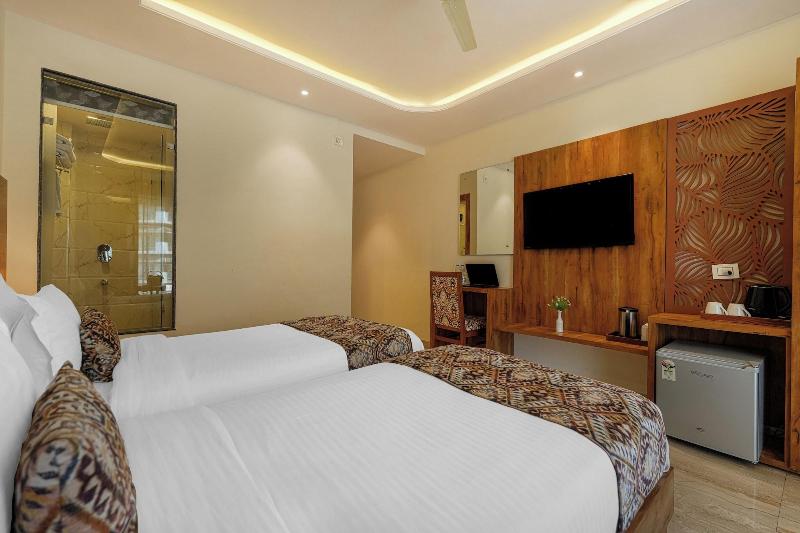 Hotel Classic Hills image