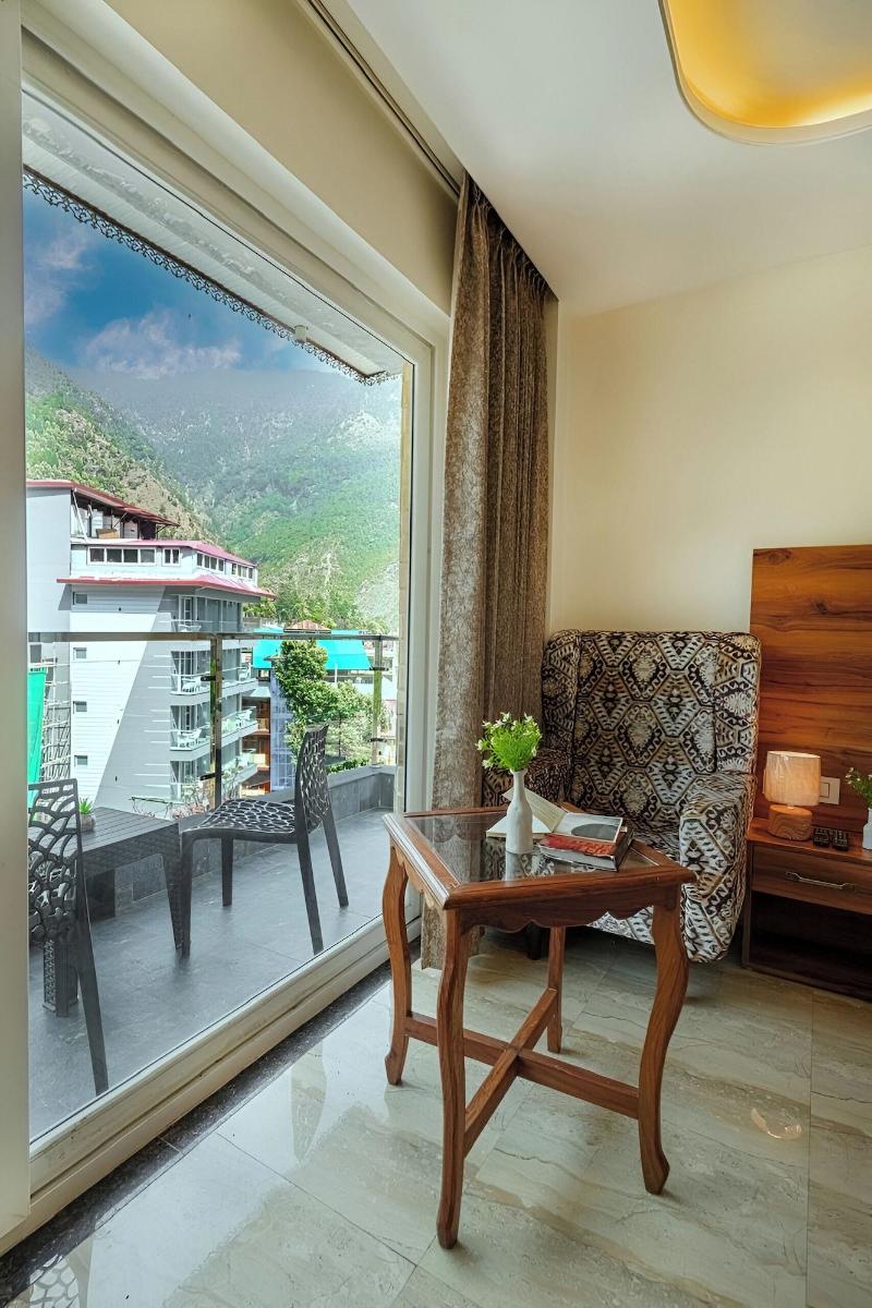 Hotel Classic Hills image