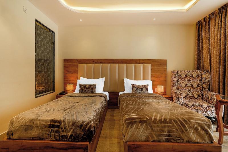 Hotel Classic Hills image