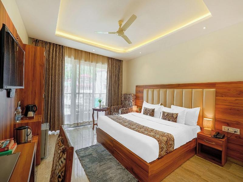 Hotel Classic Hills image