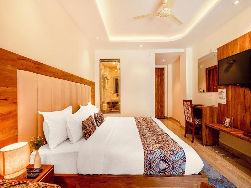 Hotel Classic Hills image