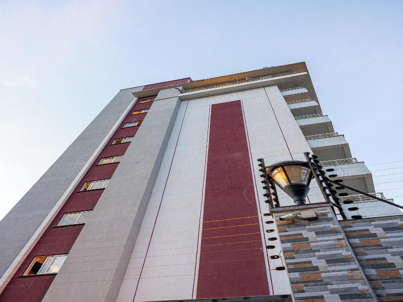 Glam Hotel image