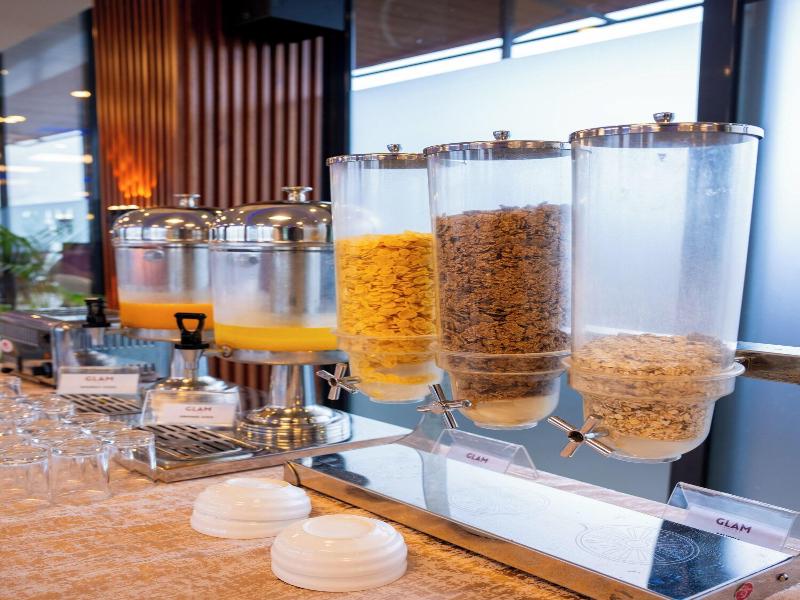 Glam Hotel image