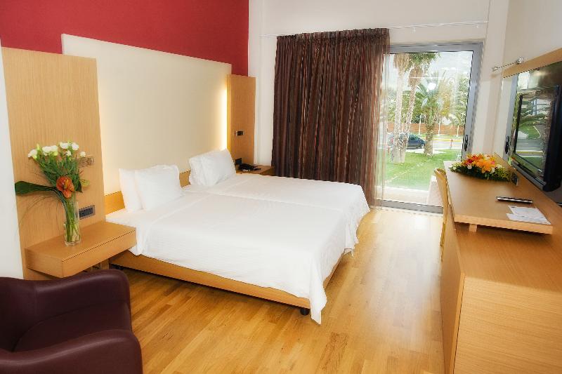 Bed room