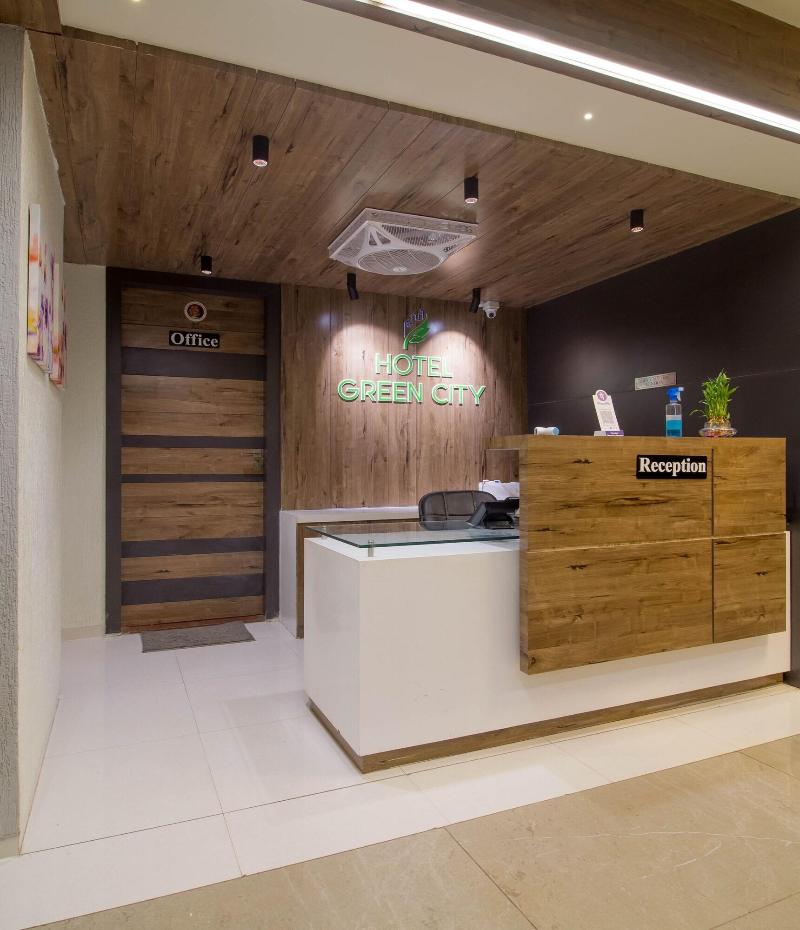 Hotel Green City image