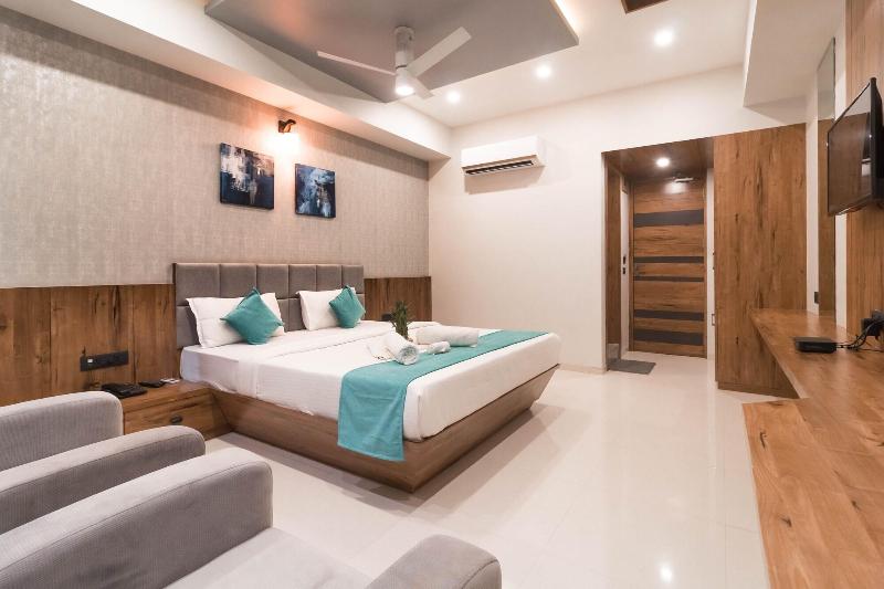 Hotel Green City image