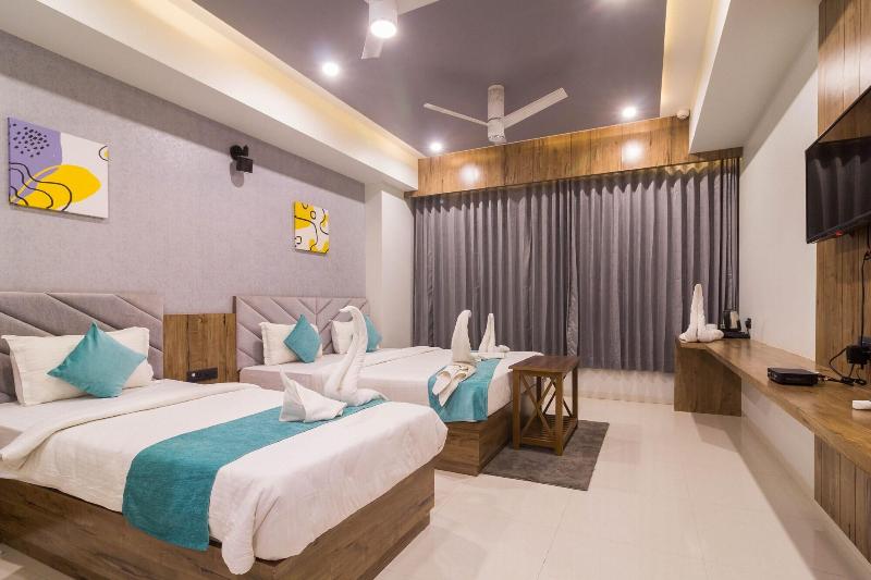 Hotel Green City image