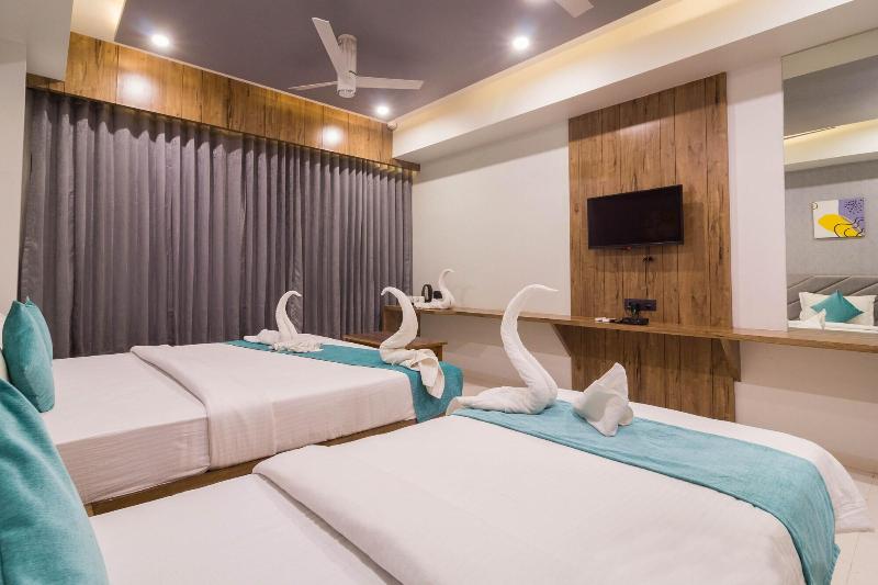 Hotel Green City image