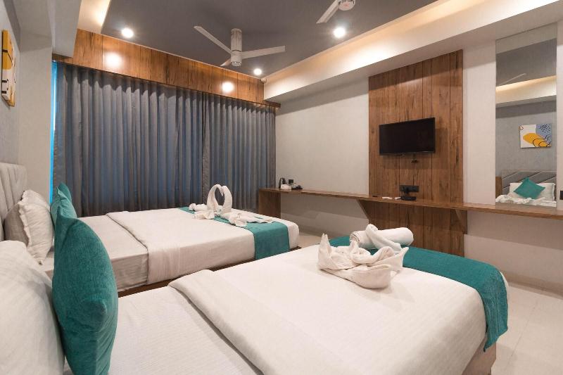 Hotel Green City image