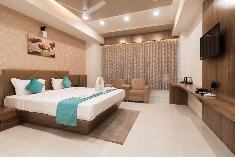 Hotel Green City image